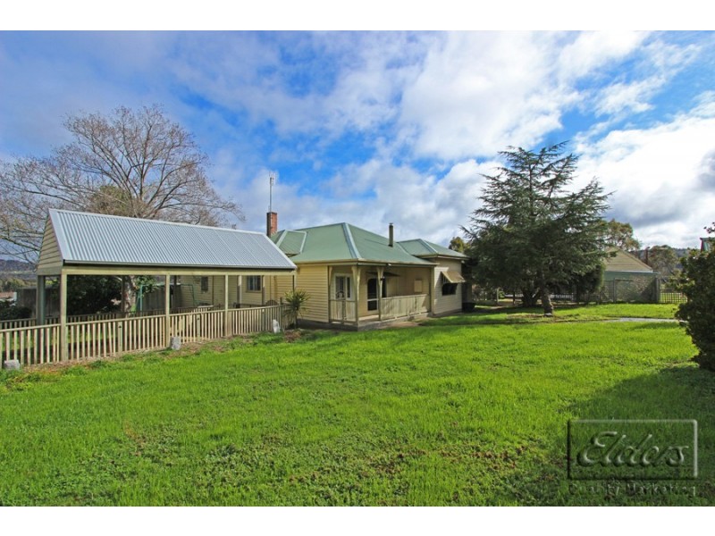 70 Reservoir Road, Harcourt VIC 3453