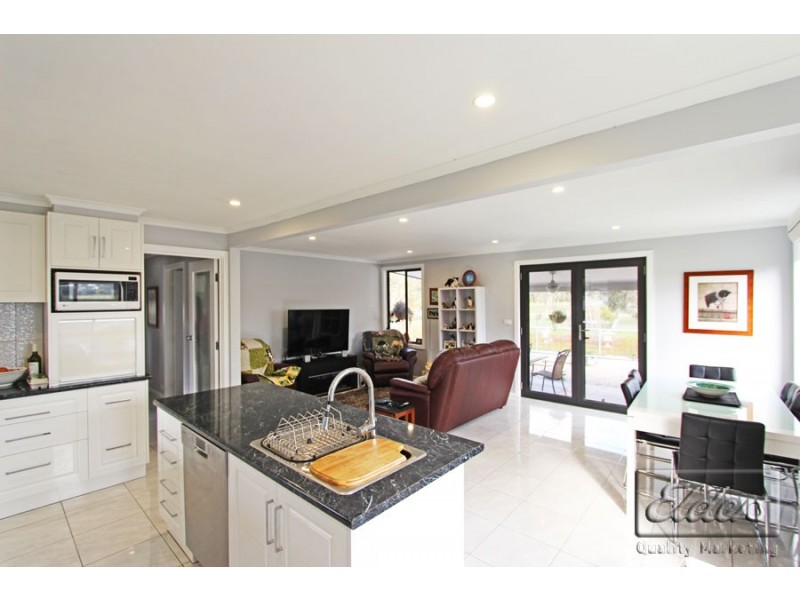 323 Old Murray Road, Huntly VIC 3551