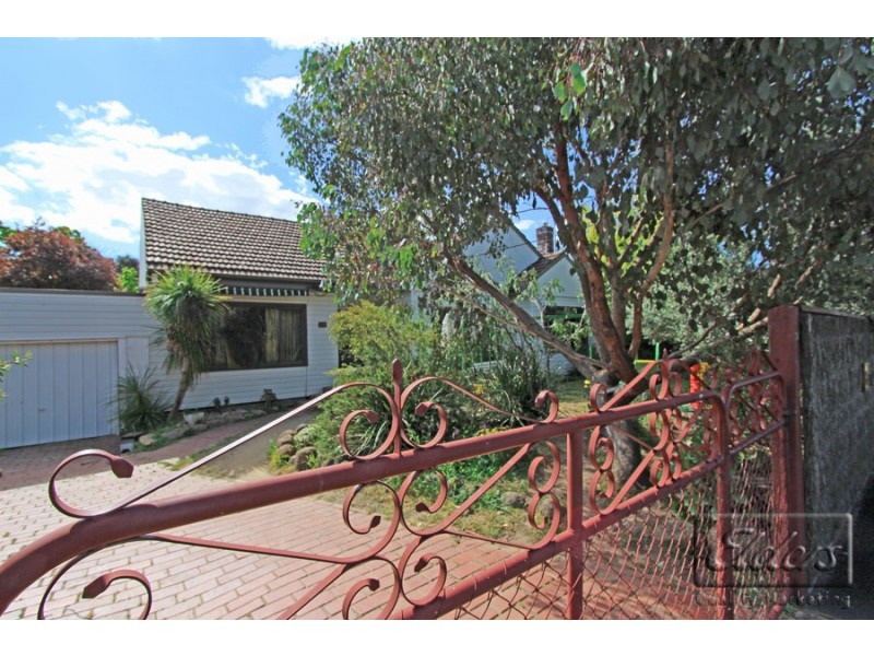26 Harkness Street, Quarry Hill VIC 3550