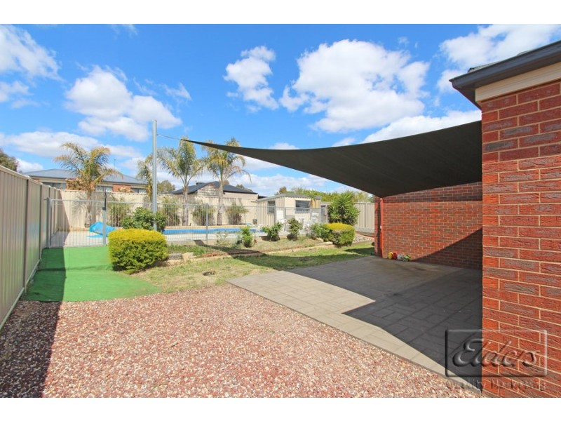 22 Julian Way, California Gully VIC 3556