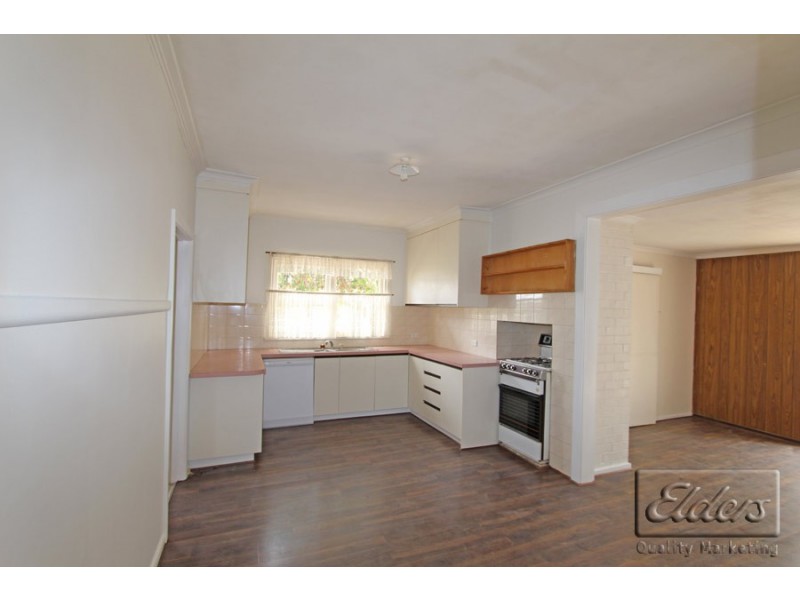 52 Powells Avenue, Strathdale VIC 3550