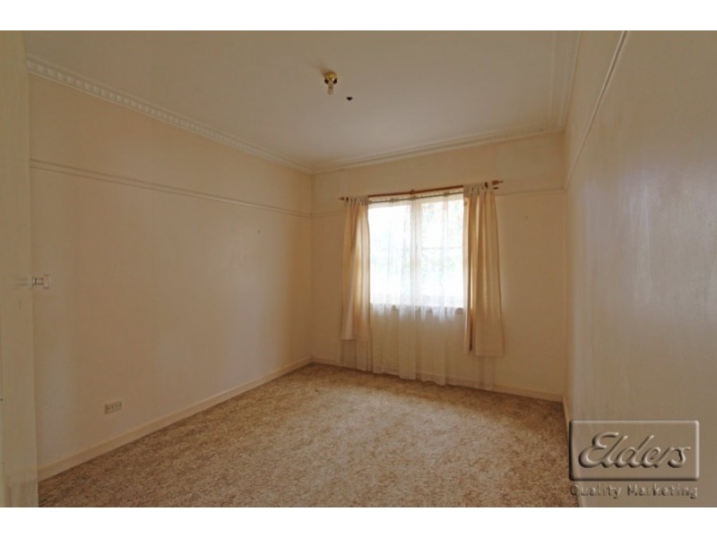 52 Powells Avenue, Strathdale VIC 3550