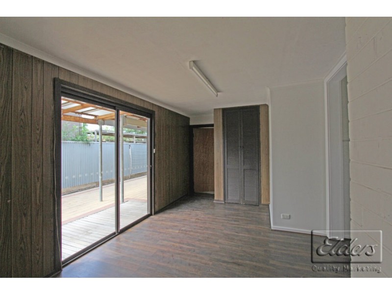 52 Powells Avenue, Strathdale VIC 3550