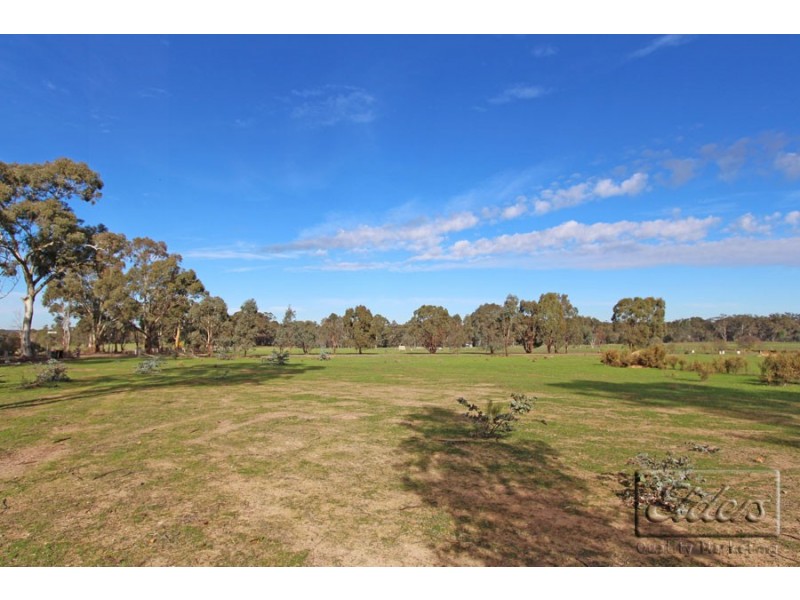 1 Cnr of McIvor Highway and Hodges Lane, Longlea VIC 3551