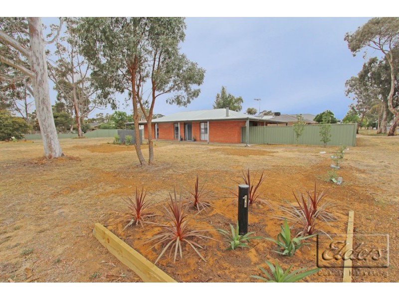 1 Apsley Street, Strathfieldsaye VIC 3551
