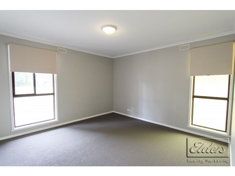 1 Apsley Street, Strathfieldsaye VIC 3551