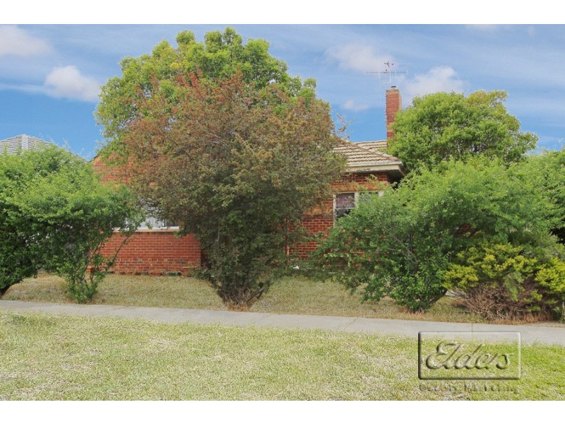 167 NEALE STREET, Flora Hill VIC 3550