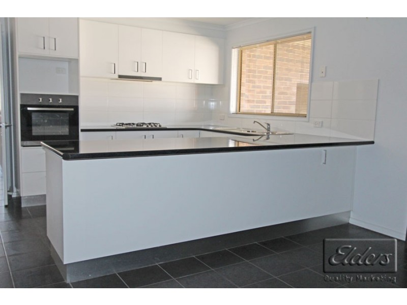 18 Sovereign Court, Kangaroo Flat VIC 3555