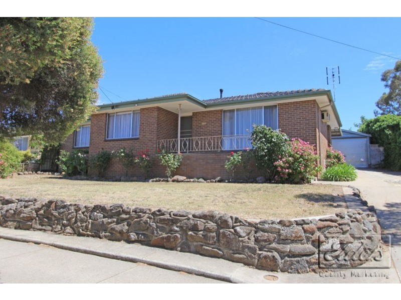 266 Mackenzie Street West, Kangaroo Flat VIC 3555