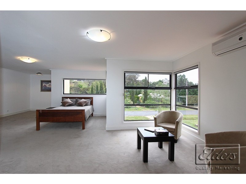 33 Elizabeth Street, Campbells Creek VIC 3451