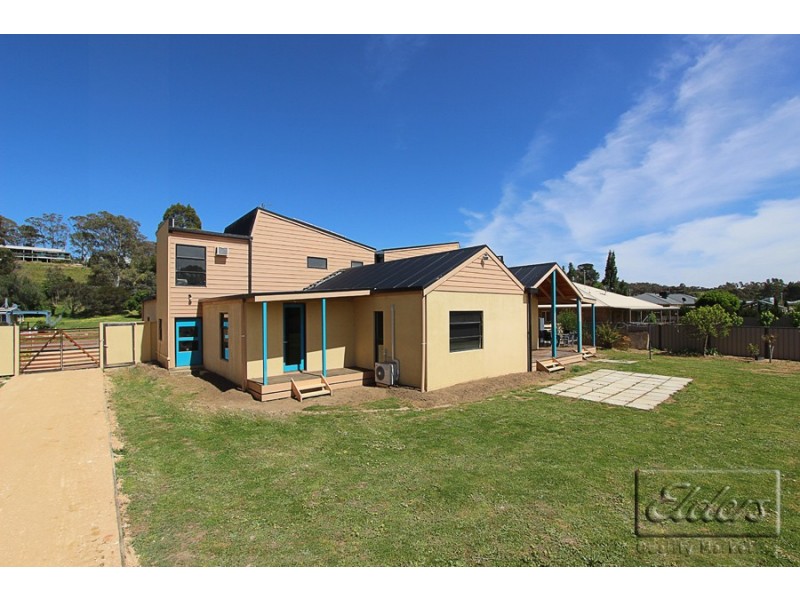 33 Elizabeth Street, Campbells Creek VIC 3451