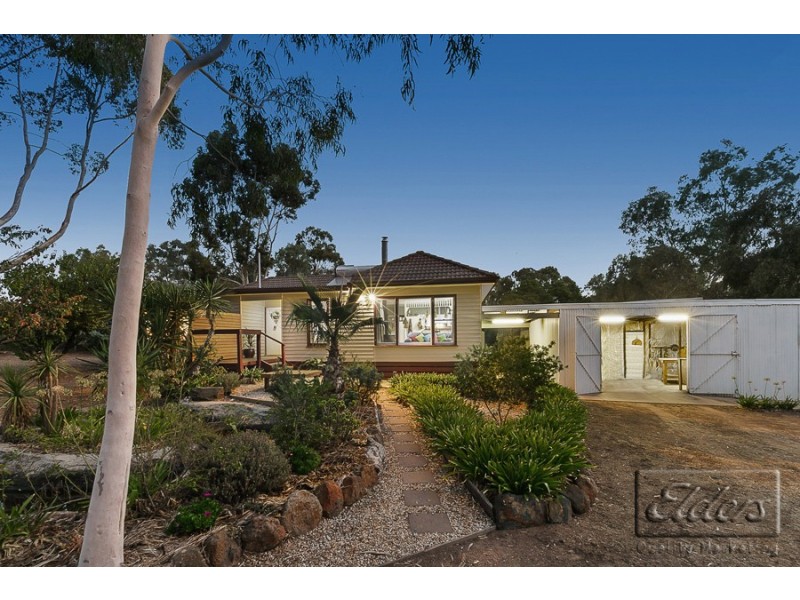 16 Broadway, Lockwood South VIC 3551