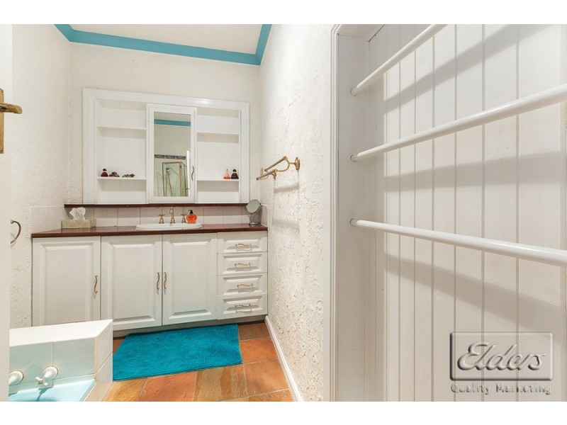 16 Broadway, Lockwood South VIC 3551