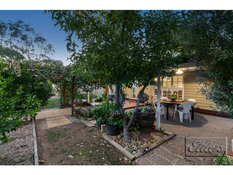 16 Broadway, Lockwood South VIC 3551