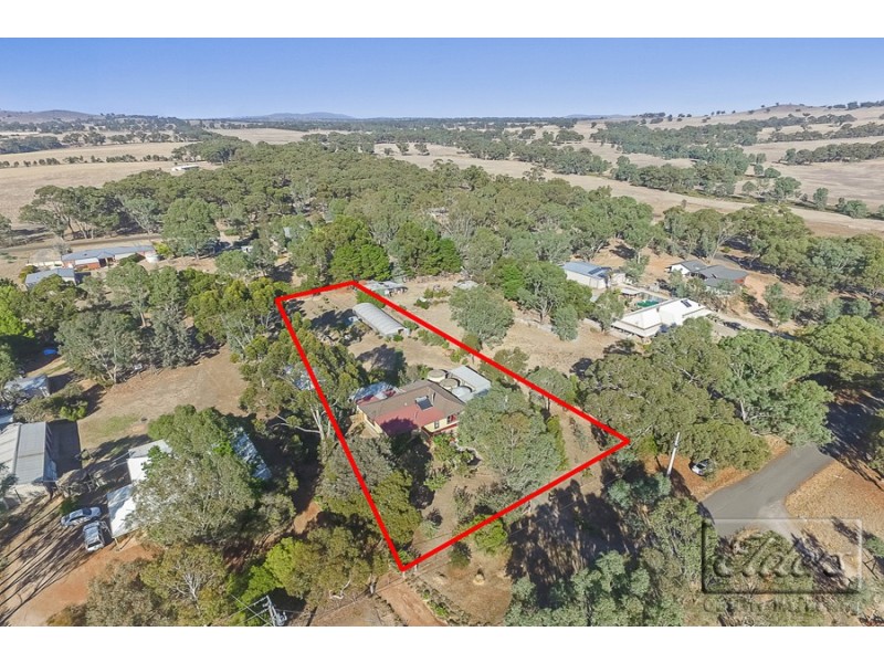 16 Broadway, Lockwood South VIC 3551