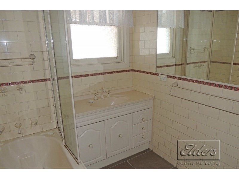 49 Holmes Road, North Bendigo VIC 3550