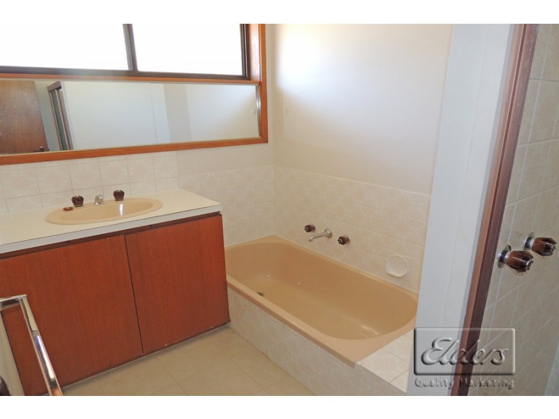 6 Moonah Court, Strathdale VIC 3550