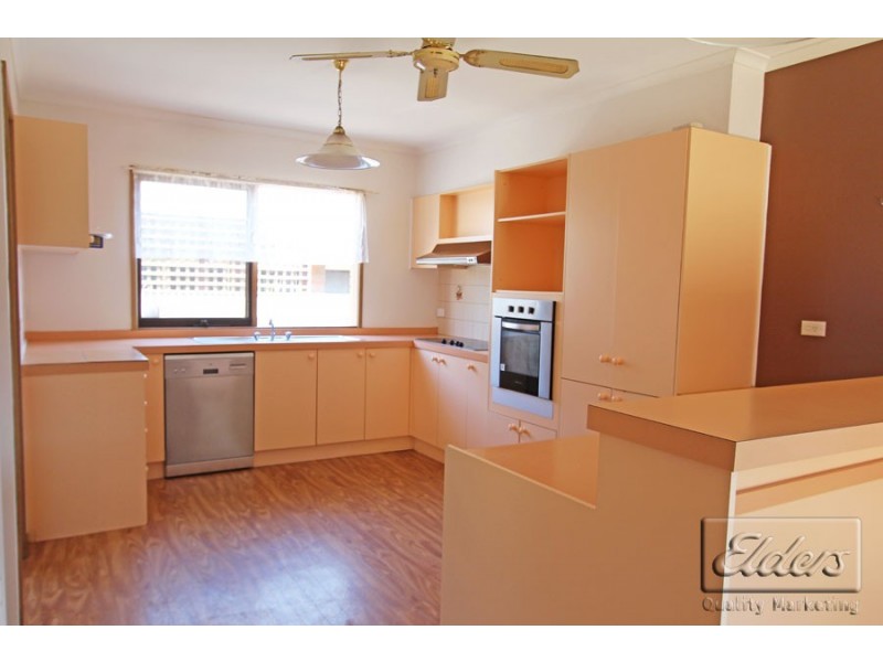 18 Sherwood Drive, Flora Hill VIC 3550