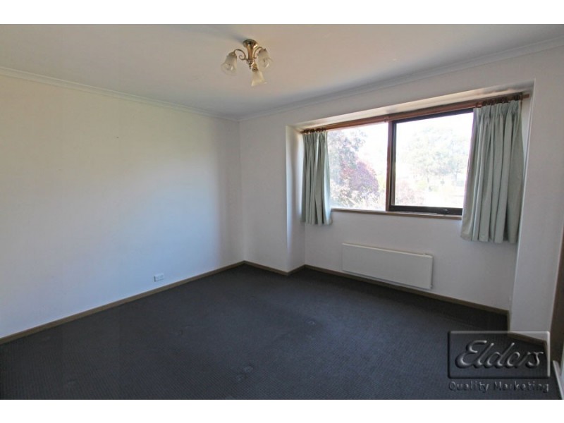 18 Sherwood Drive, Flora Hill VIC 3550