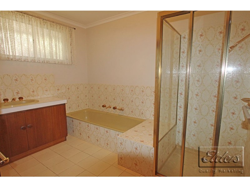 12 Tenzing Court, Strathdale VIC 3550