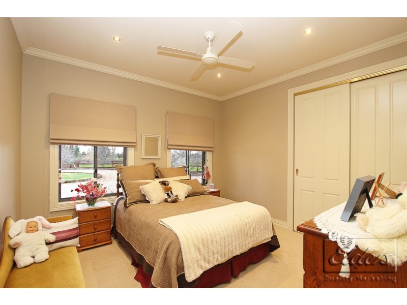 201 Taylors Lane, Strathfieldsaye VIC 3551