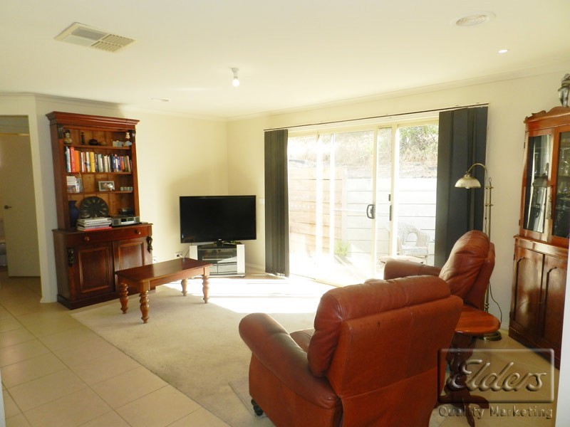 4/27A Lawson Street, Spring Gully VIC 3550