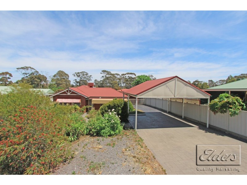 8 Diamond Court, Kangaroo Flat VIC 3555