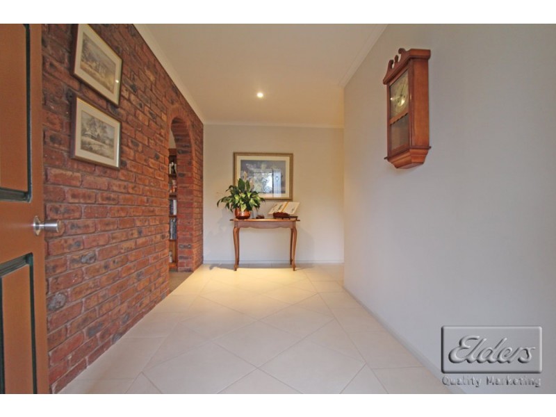 3 Molesworth Road, Kangaroo Flat VIC 3555