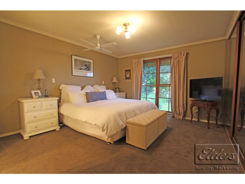 3 Molesworth Road, Kangaroo Flat VIC 3555