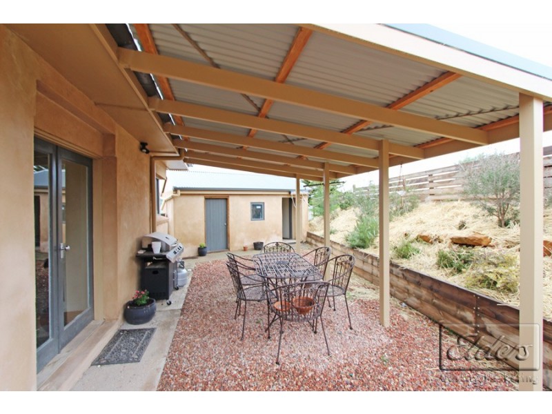 11 Caledonia Street, North Bendigo VIC 3550