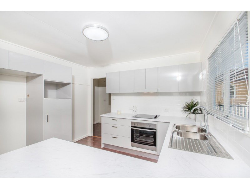 82 SORRENTO STREET, Margate QLD 4019