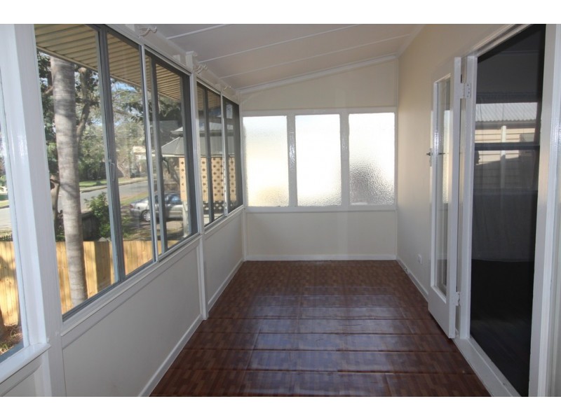 27 Grant Street, Redcliffe QLD 4020