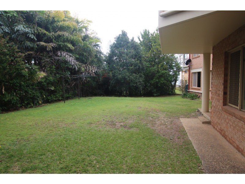4/162 Prince Edward Parade, Scarborough QLD 4020