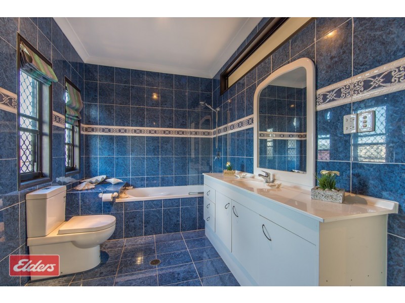 3 BAYVIEW TERRACE, Clontarf QLD 4019