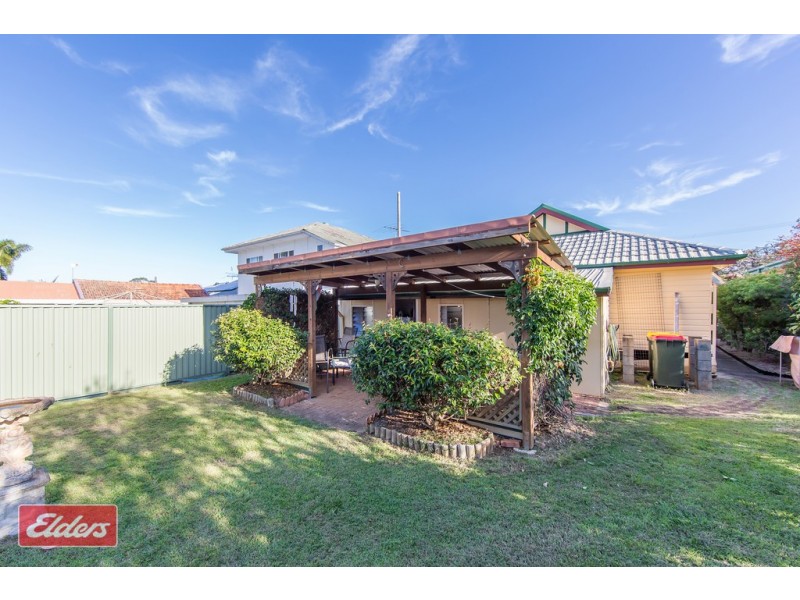 12 GARNET STREET, Scarborough QLD 4020