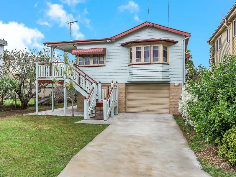 6 Thomas Street, Clontarf QLD 4019