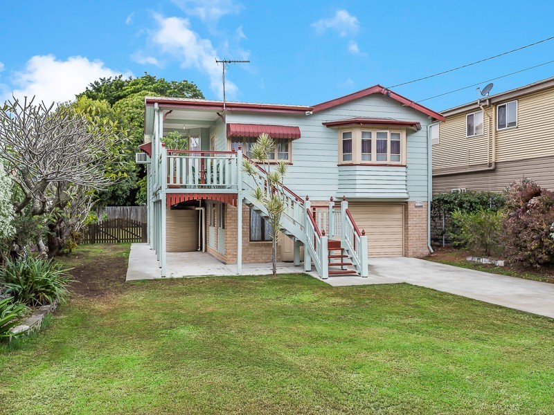 6 Thomas Street, Clontarf QLD 4019