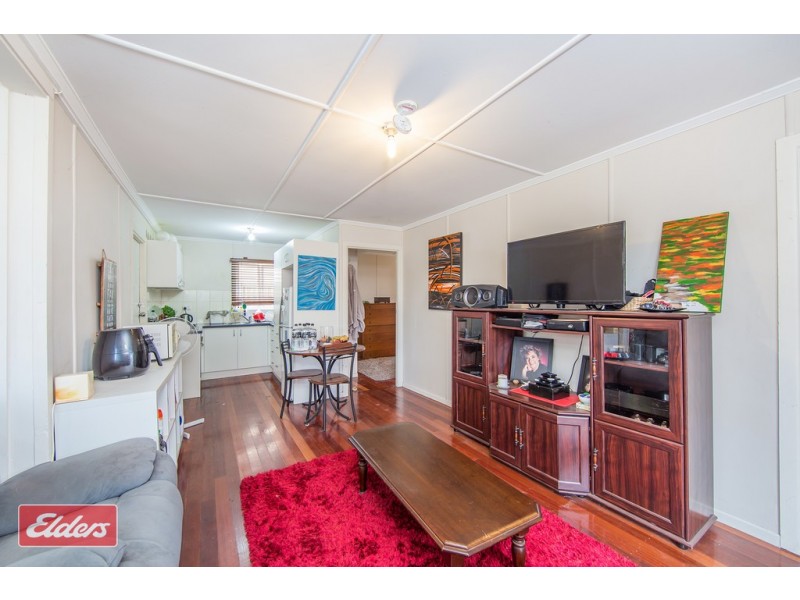 390 OXLEY AVENUE, Redcliffe QLD 4020