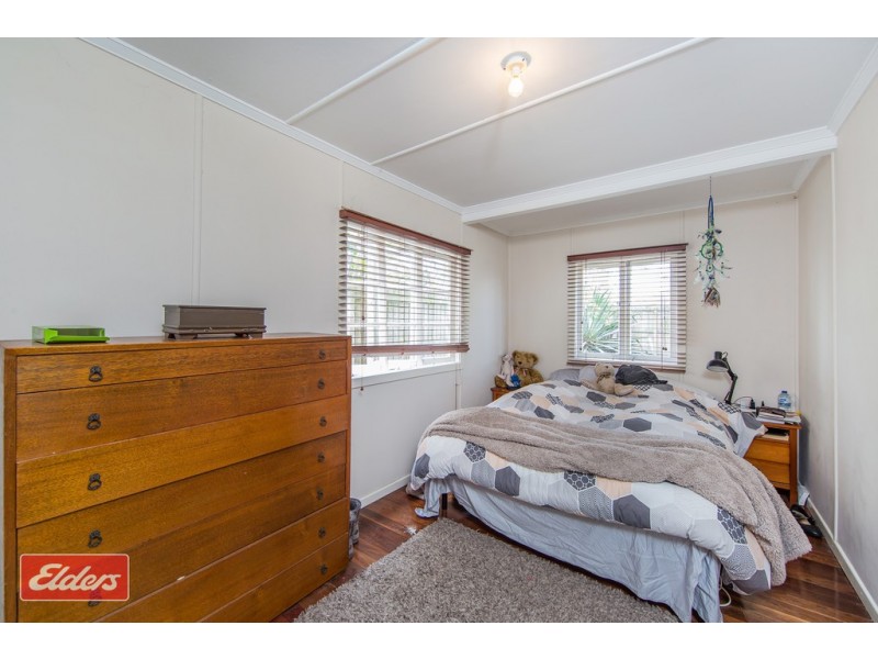 390 OXLEY AVENUE, Redcliffe QLD 4020