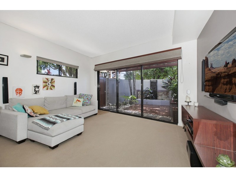 4/46-48 Prince Edward Parade, Redcliffe QLD 4020