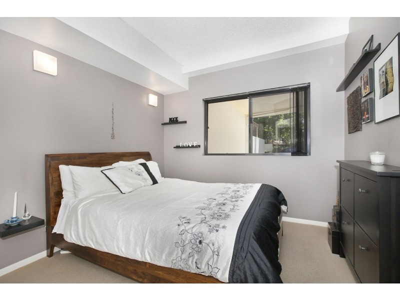 4/46-48 Prince Edward Parade, Redcliffe QLD 4020