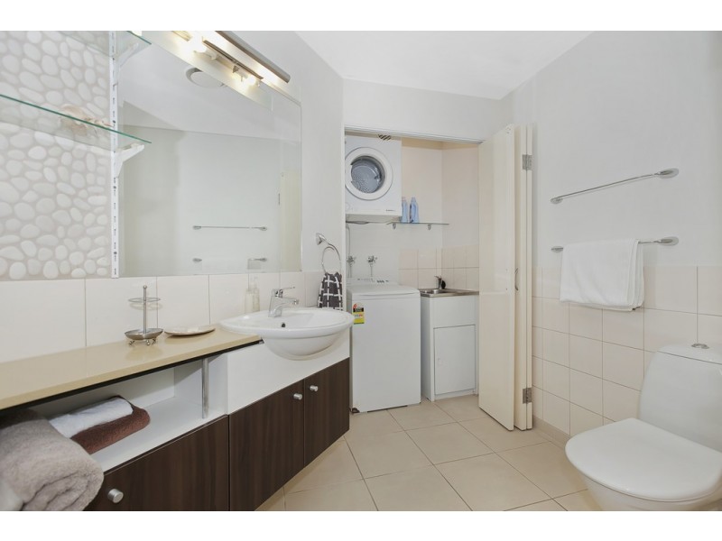 4/46-48 Prince Edward Parade, Redcliffe QLD 4020