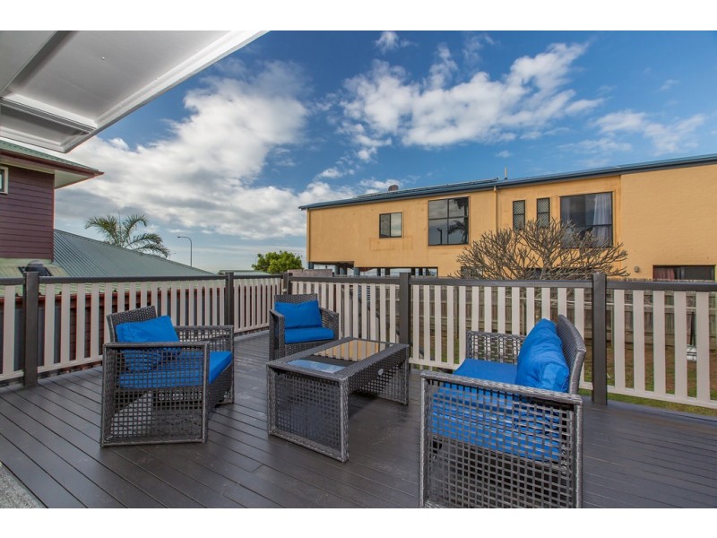 1 BAYVIEW TERRACE, Clontarf QLD 4019