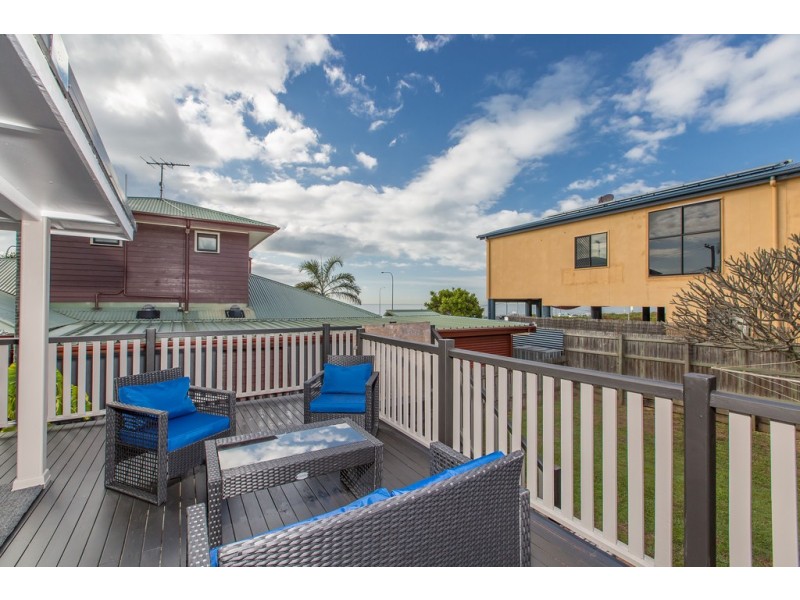 1 BAYVIEW TERRACE, Clontarf QLD 4019