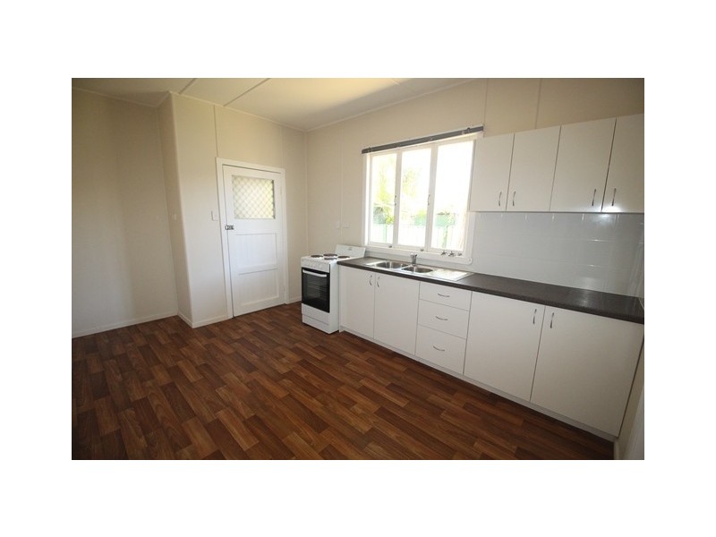 1/96 Hornibrook Esplanade, Clontarf QLD 4019