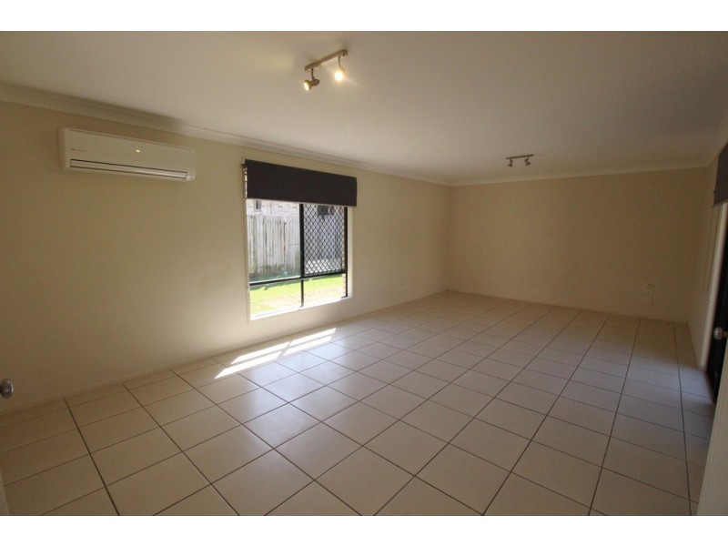 10 Amity Drive, Rothwell QLD 4022