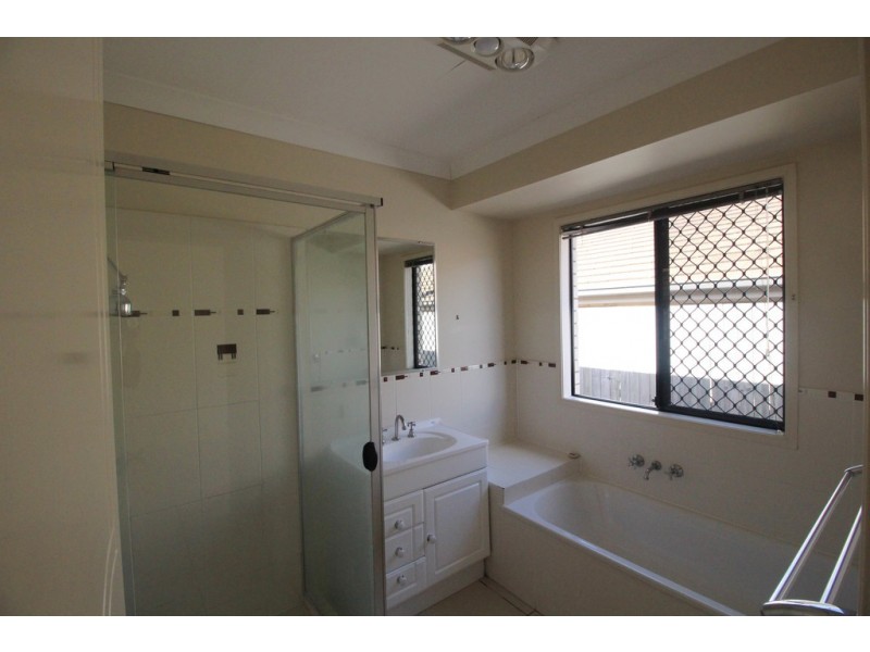 10 Amity Drive, Rothwell QLD 4022