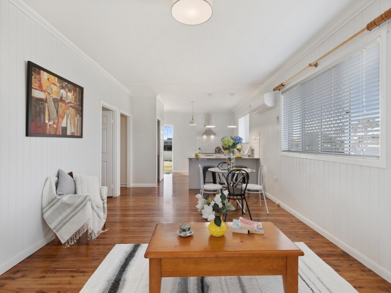 2 Percy Street, Redcliffe QLD 4020