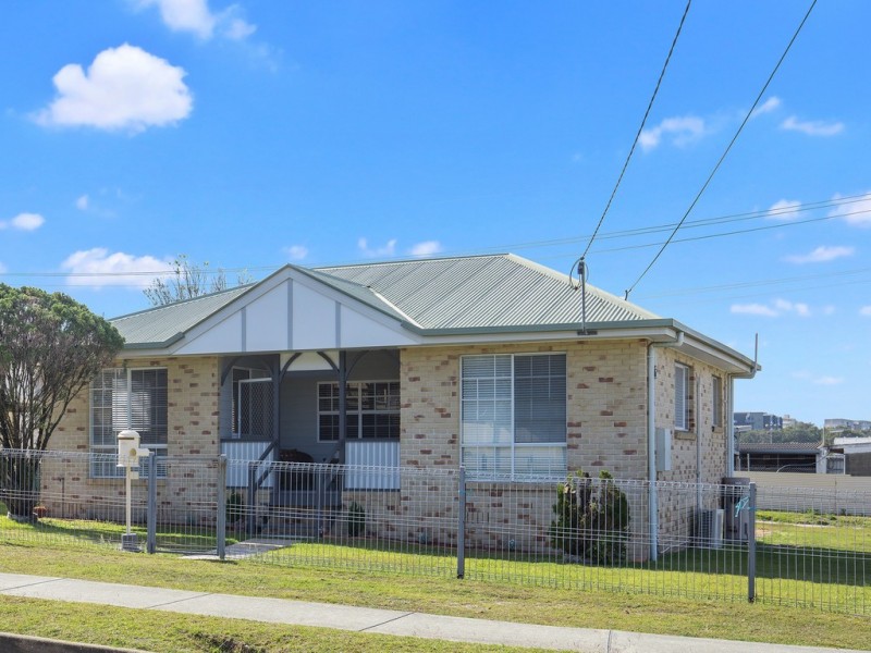 2 Percy Street, Redcliffe QLD 4020