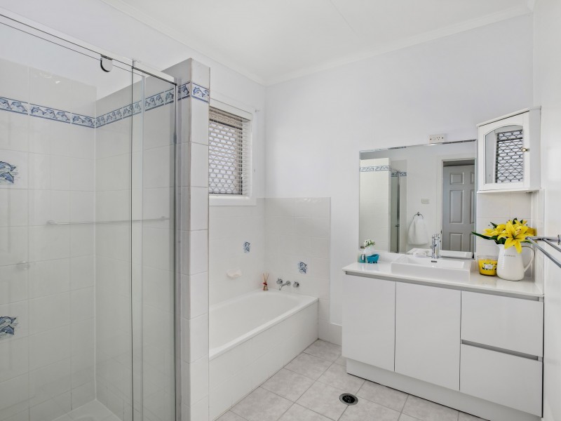 2 Percy Street, Redcliffe QLD 4020